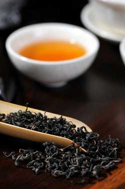 el te negro es delicioso pero también tiene algunos efectos de los que hay que cuidarse.